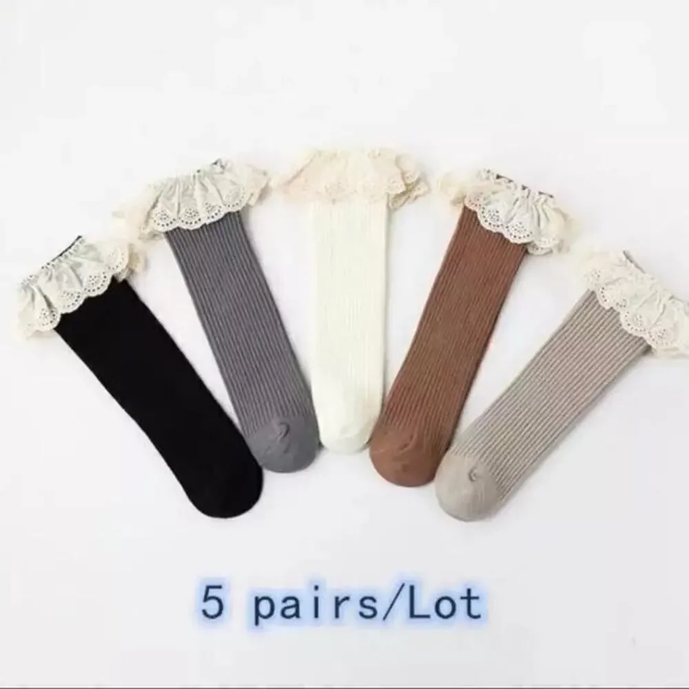 New Five! pair of frilly, lace topped cotton girl’s socks 1-4 years